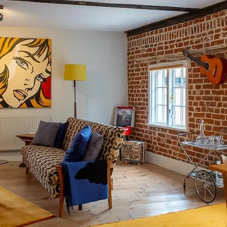 1960S Inspired City Centre Apartment For 4 With Parking NWI Exterior foto