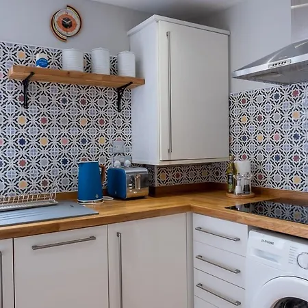 1960S Inspired City Centre Apartment For 4 With Parking NWI Exterior foto